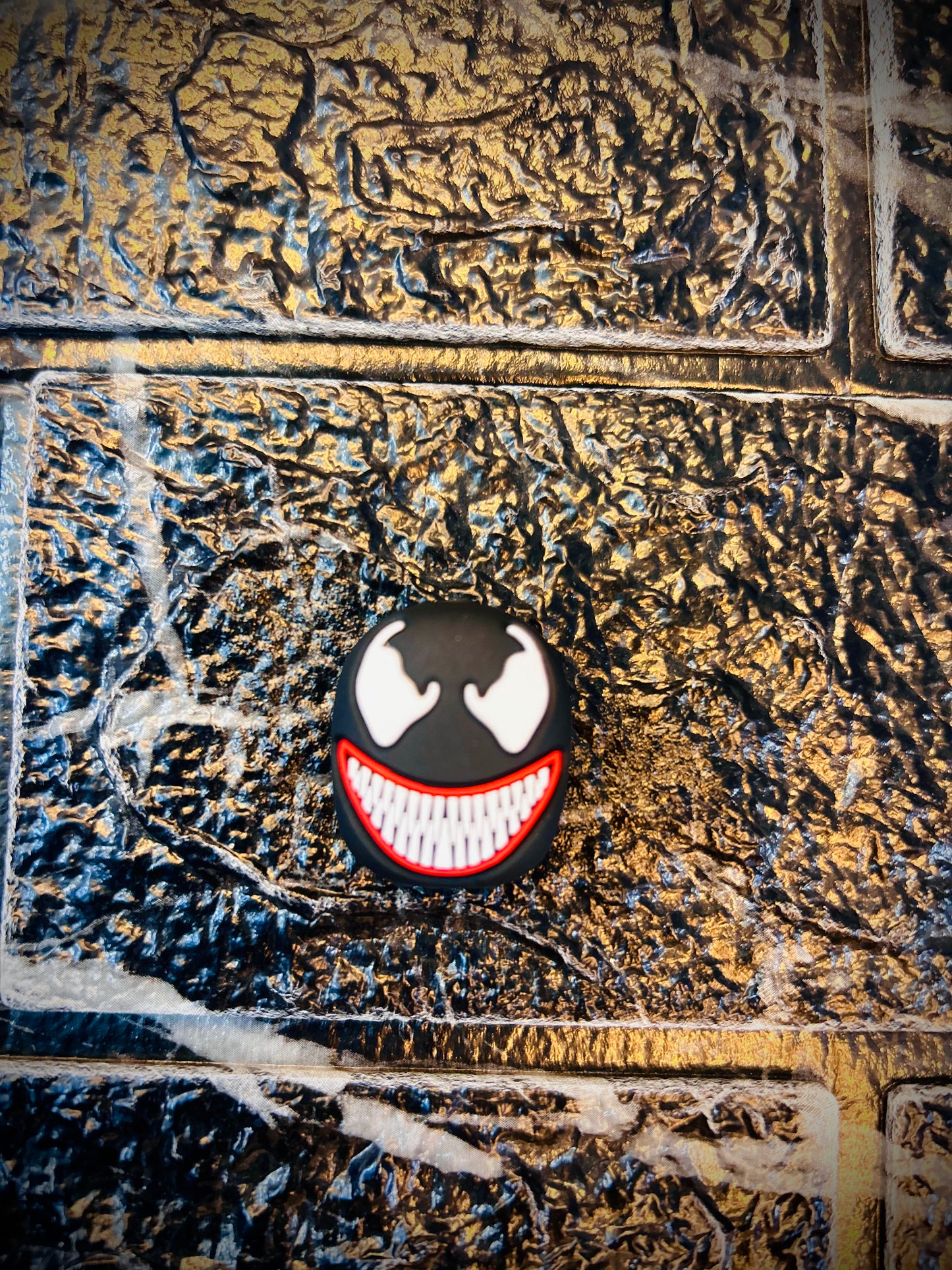 4CRAZEE Compatible for iPhone Charger Case Cover, Funny Cartoon Character, Silicone Charger Case Cover Compatible for 18-20W 360 Degree Full Protection Cover (Venom black)