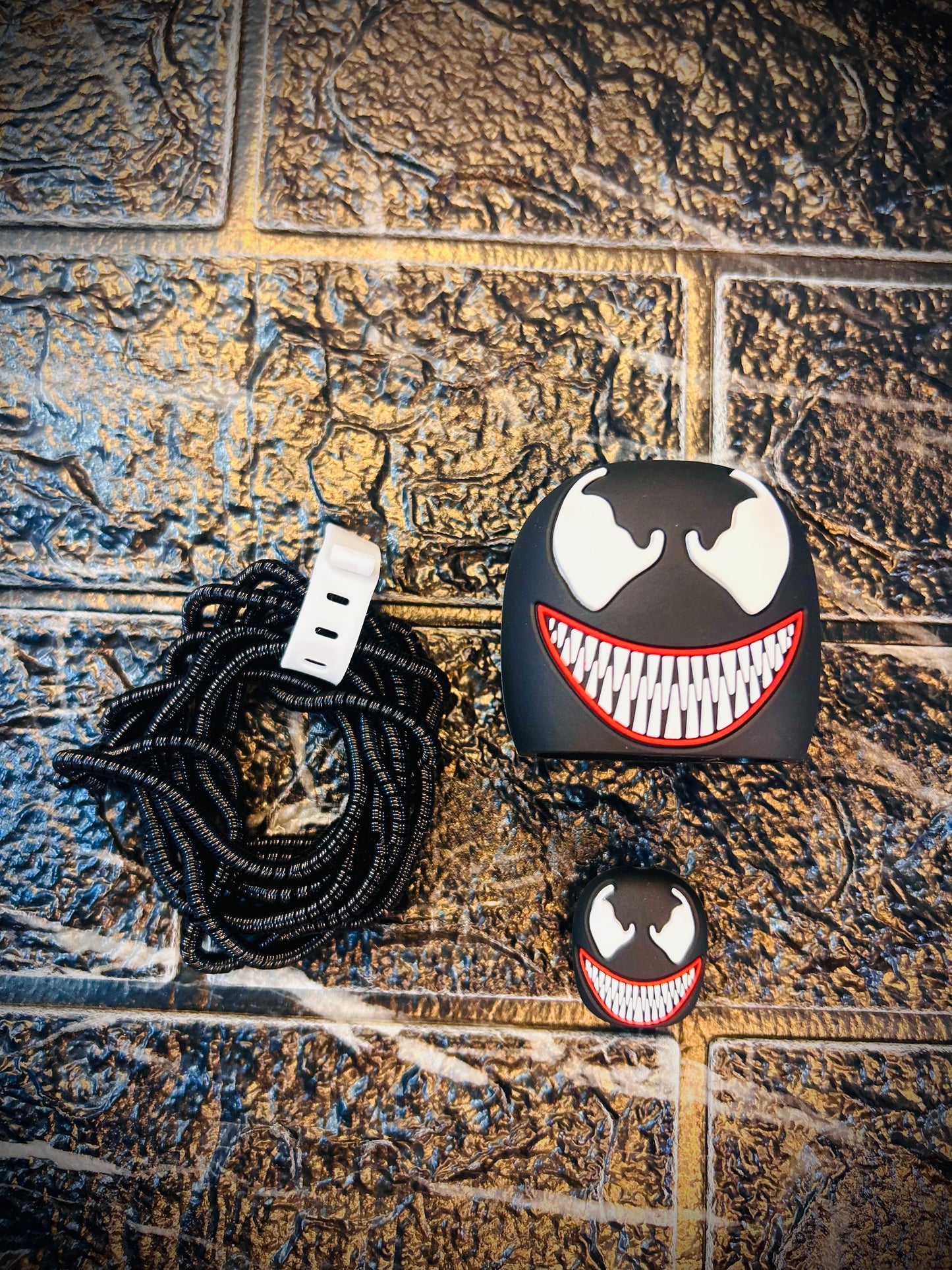 4CRAZEE Compatible for iPhone Charger Case Cover, Funny Cartoon Character, Silicone Charger Case Cover Compatible for 18-20W 360 Degree Full Protection Cover (Venom black)